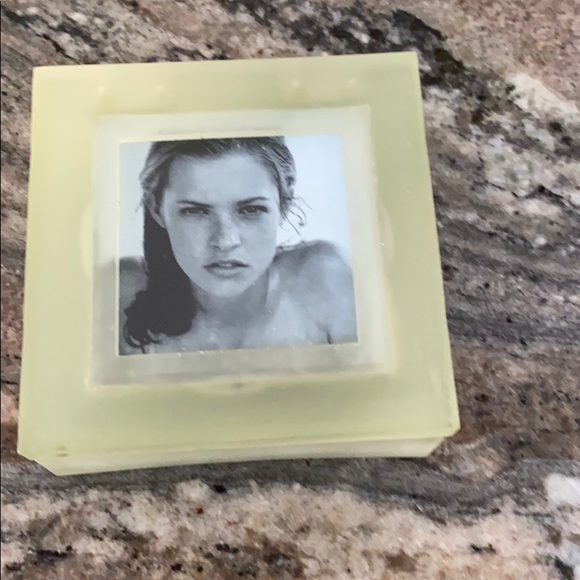 NEW IN BOX! Perry Ellis 3 Pc Set-Frame, Box & Vase - Picture 3 of 8